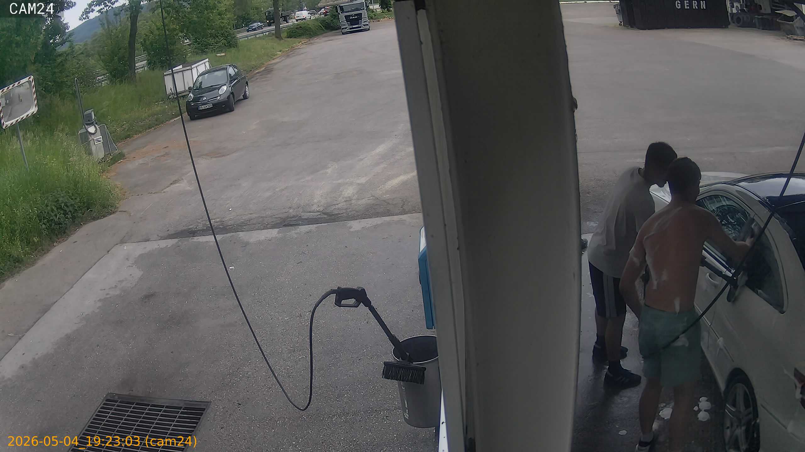thumbnail_20260504192303