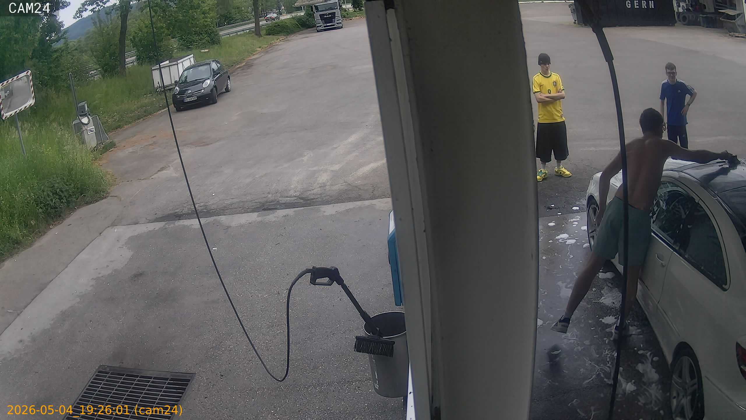 thumbnail_20260504192601