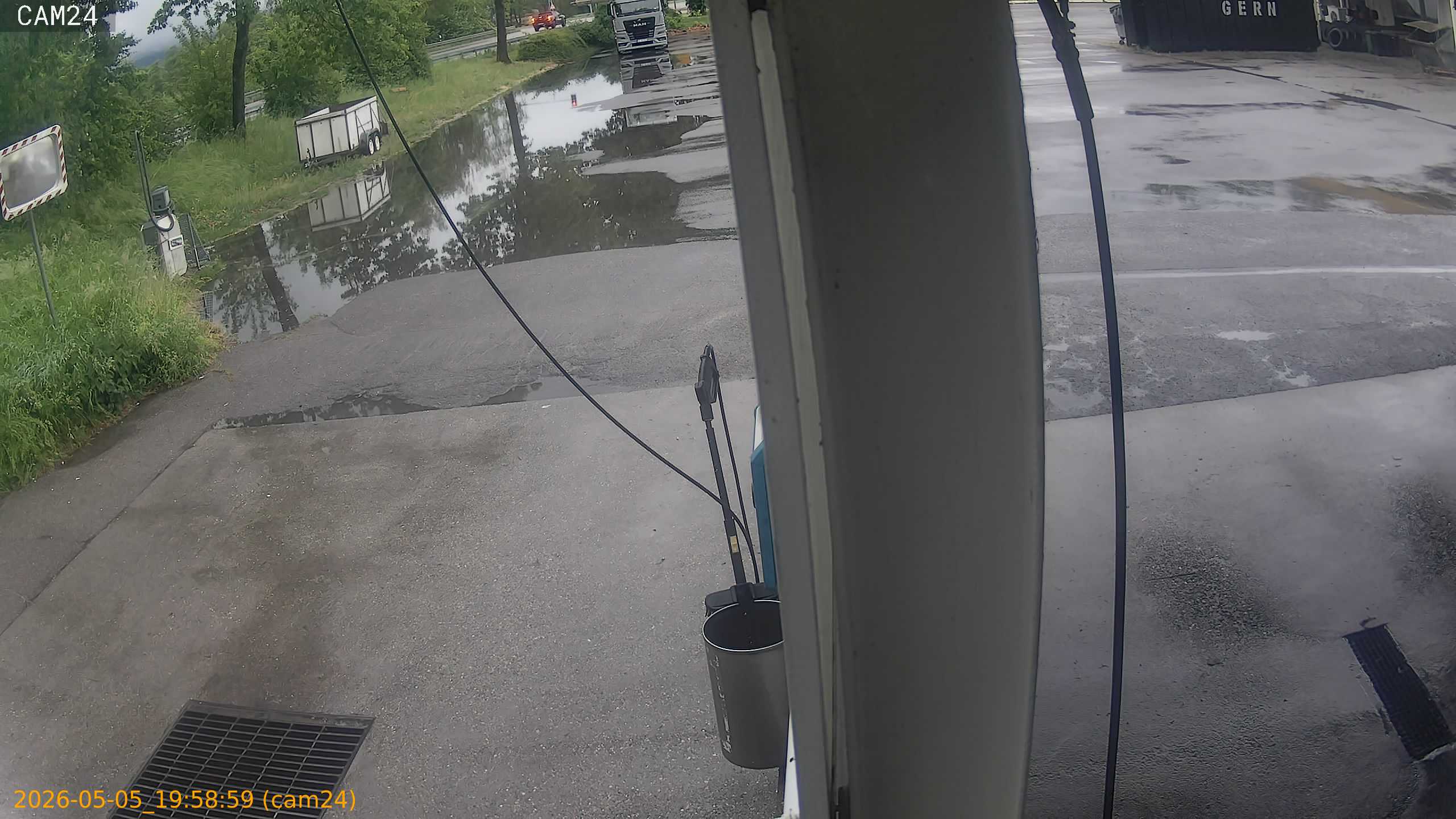 202605051958