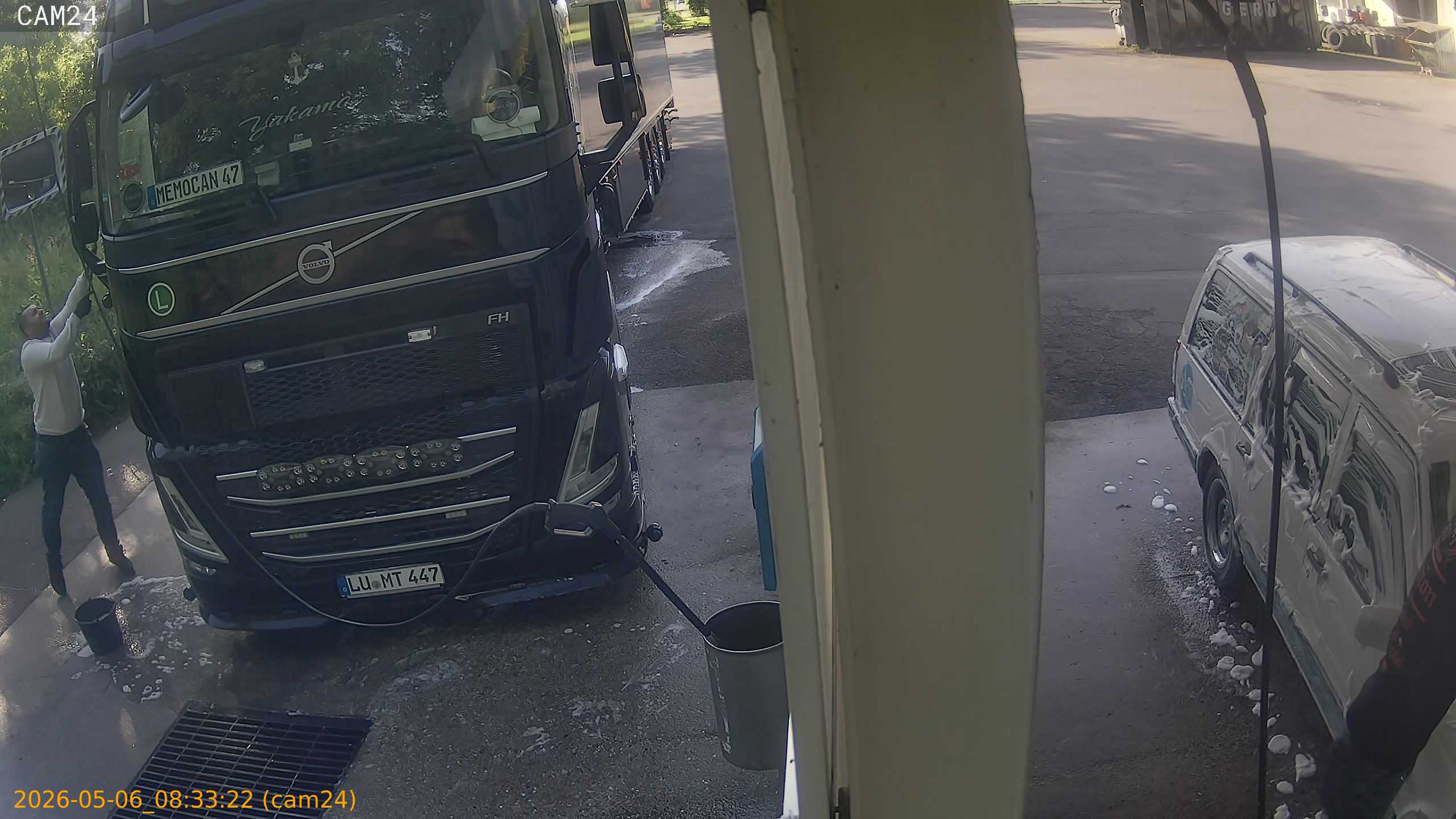 20260506083322